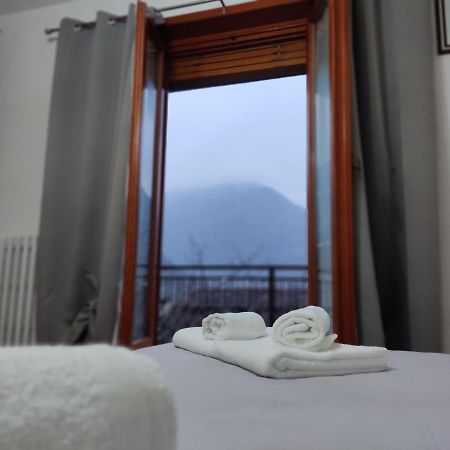 Casa Vacanza Il Corbetto Di Michela & Matteo Locana Bagian luar foto