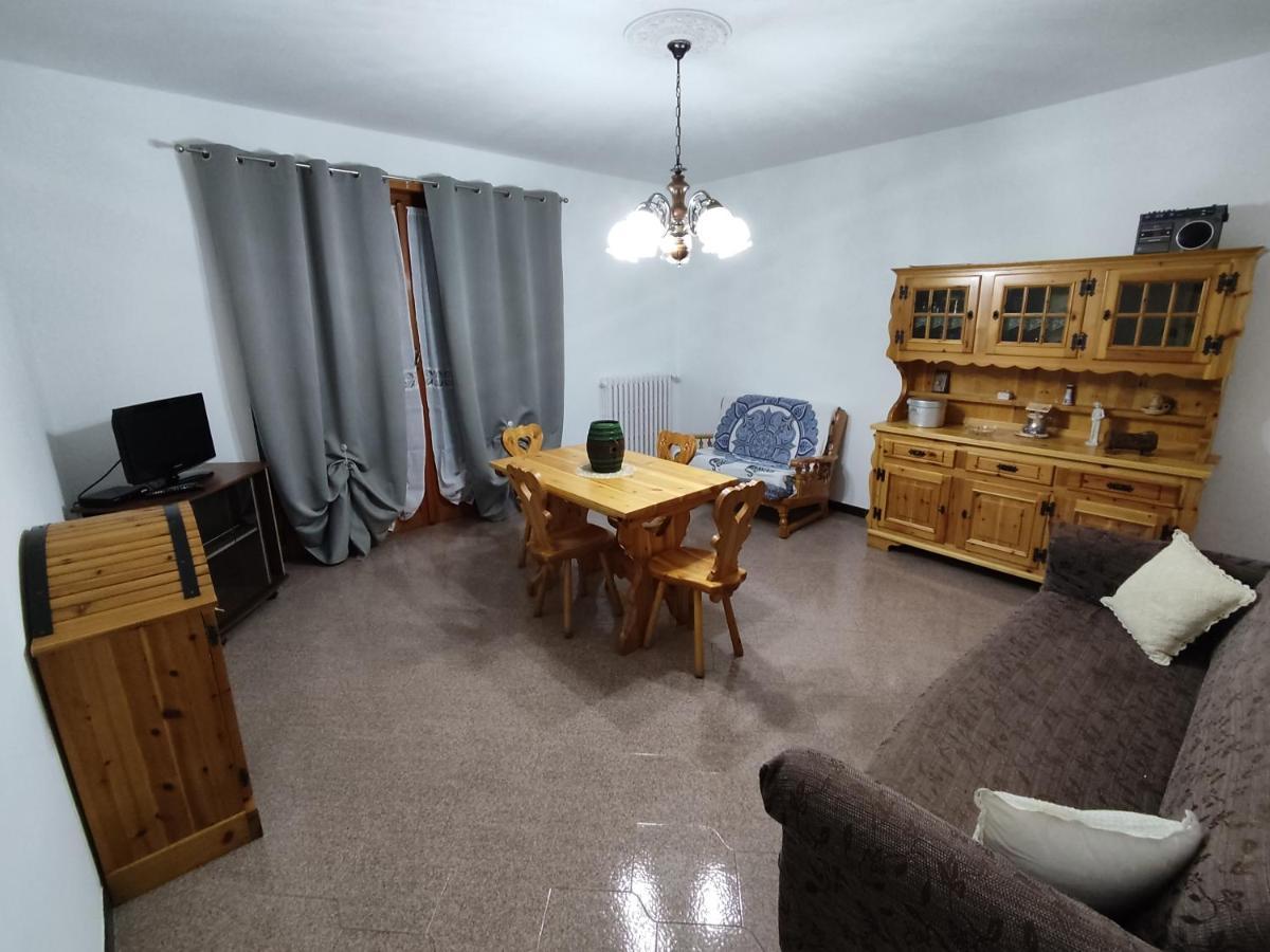 Casa Vacanza Il Corbetto Di Michela & Matteo Locana Bagian luar foto