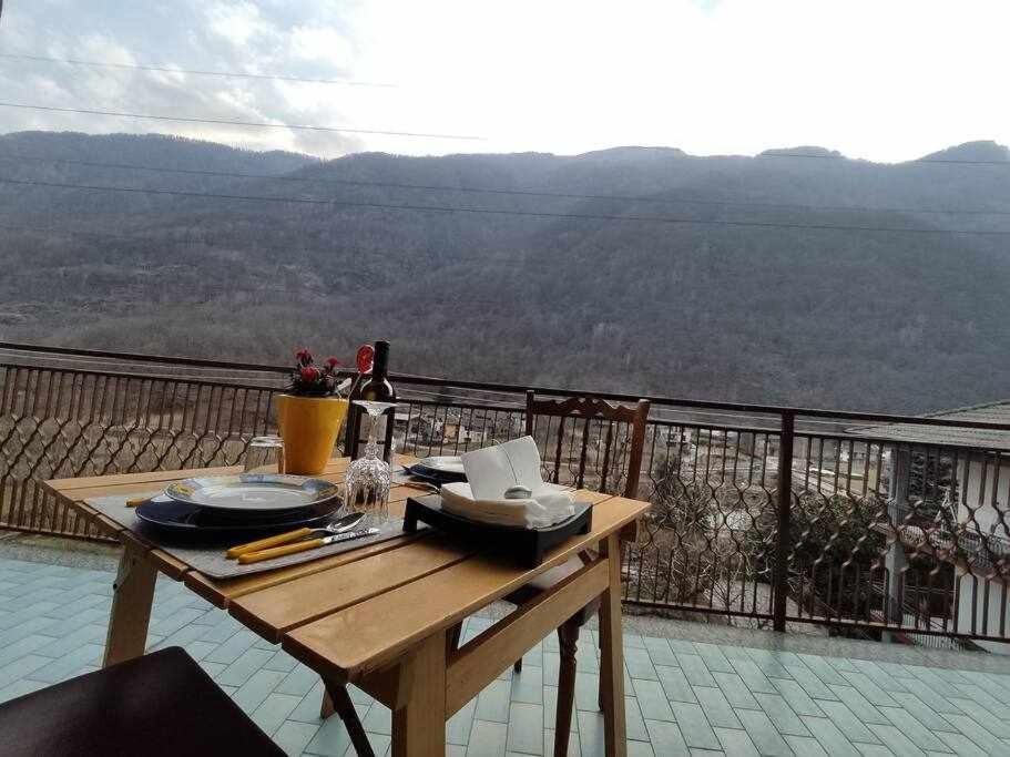 Casa Vacanza Il Corbetto Di Michela & Matteo Locana Bagian luar foto